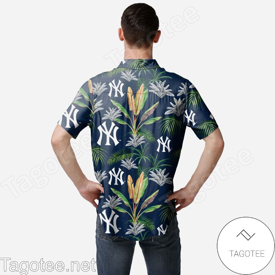 New York Yankees Victory Vacay Hawaiian Shirt a