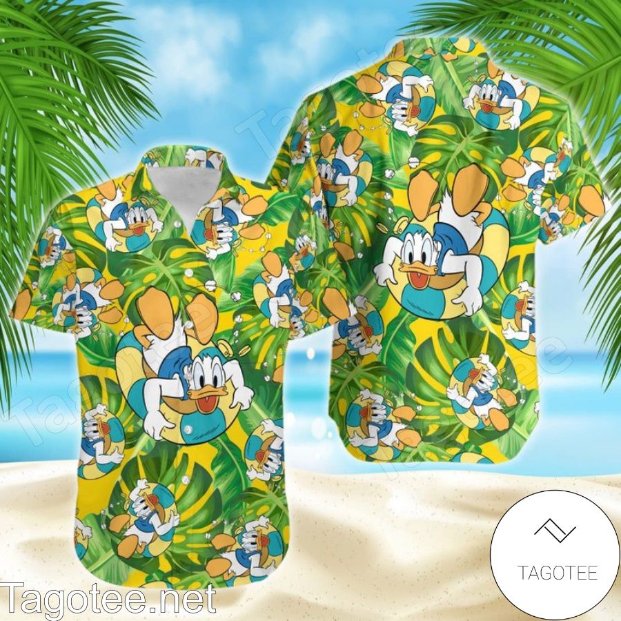 Chilling Donald Duck Disney Tropical Leaves Pattern Hawaiian Shirt And Short