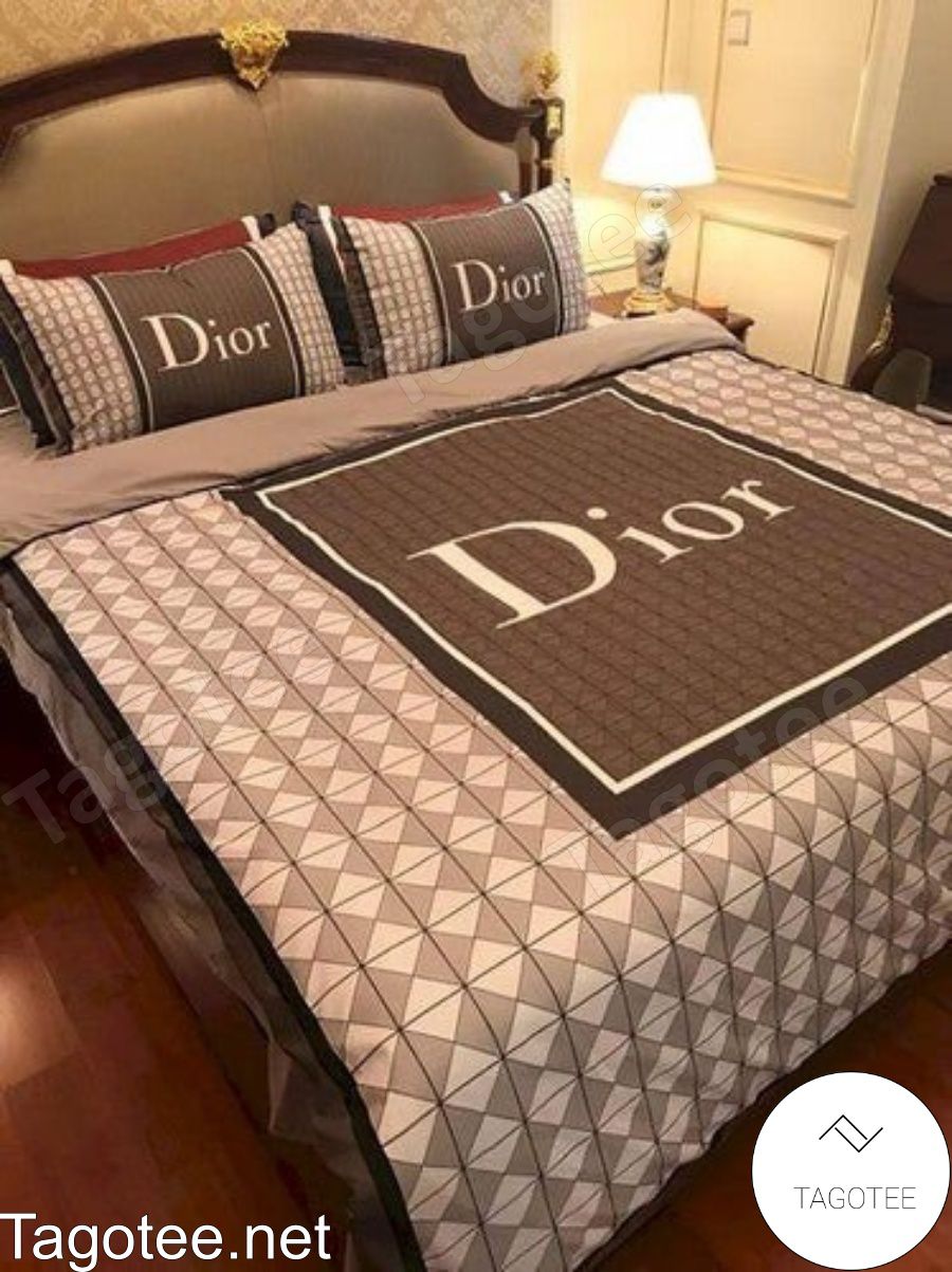 Dior Luxury Brand Geometric Triangle Retro Pattern Brown Bedding Set