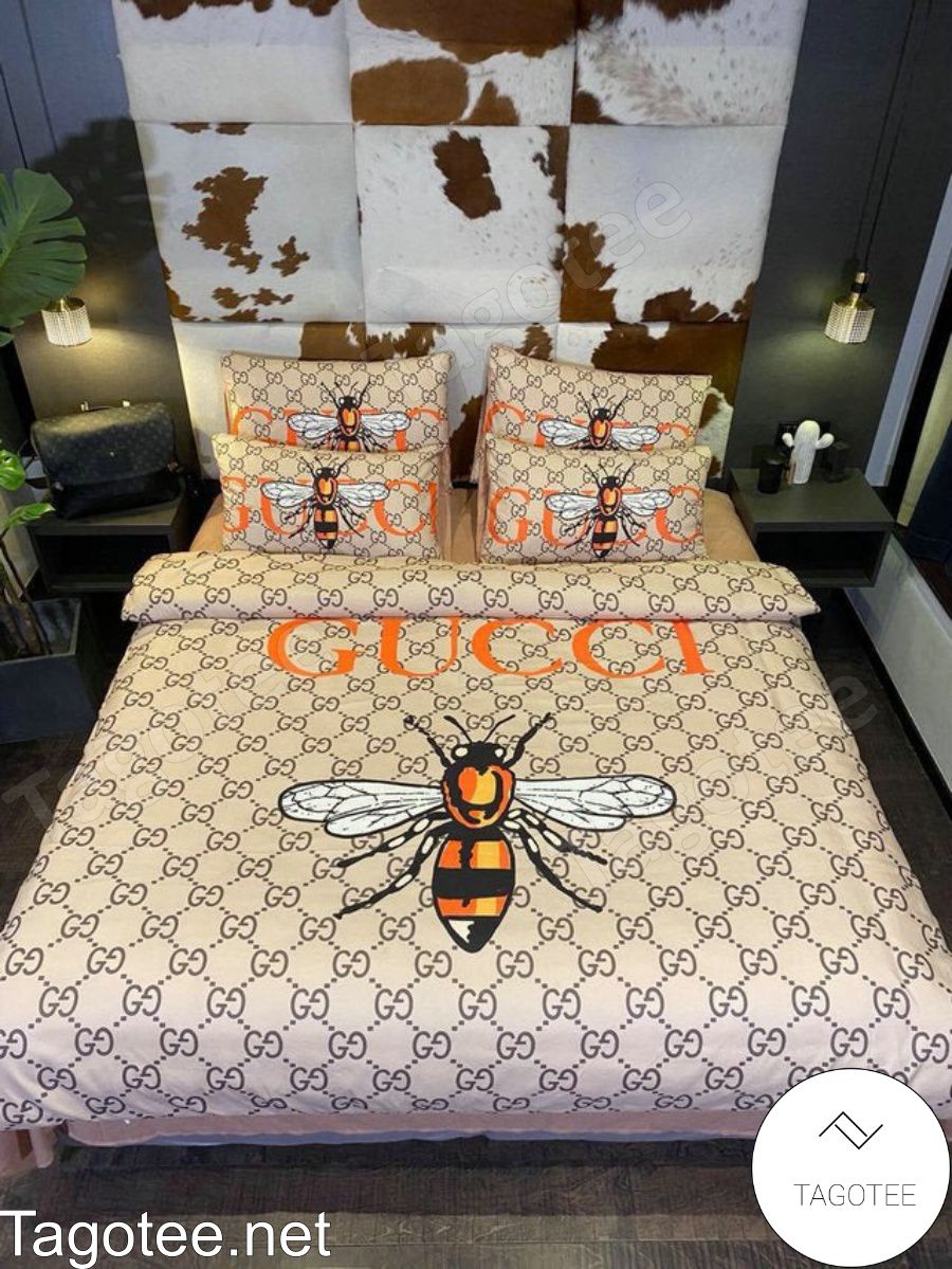 Gucci Bee Beige Monogram Luxury Bedding Set