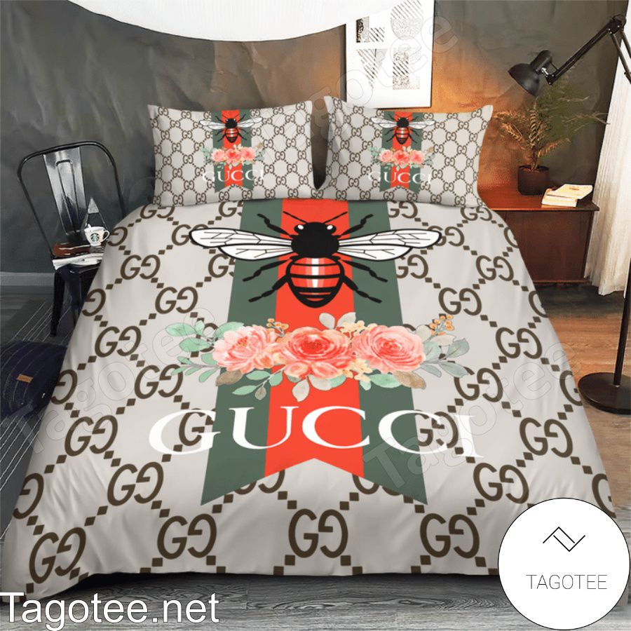 Gucci Bee On Stripes Grey Bedding Set