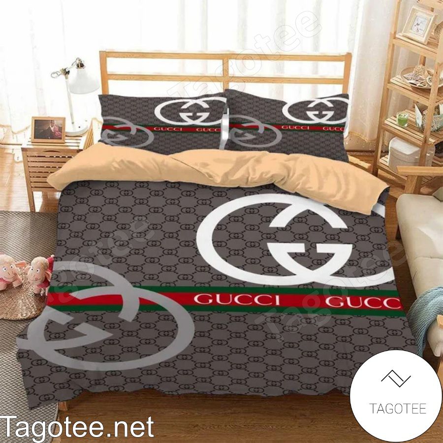 Gucci Logo Big Logo Green And Red Stripes Grey Bedding Set