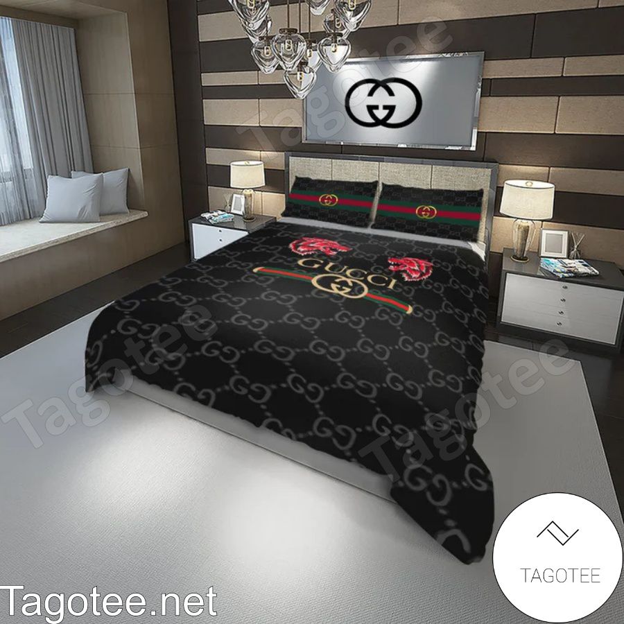 Gucci Red Wolf Face To Face Black Bedding Set