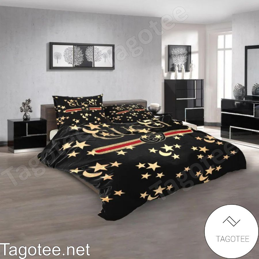 Gucci Stars And Moon Printed On Black Bedding Set