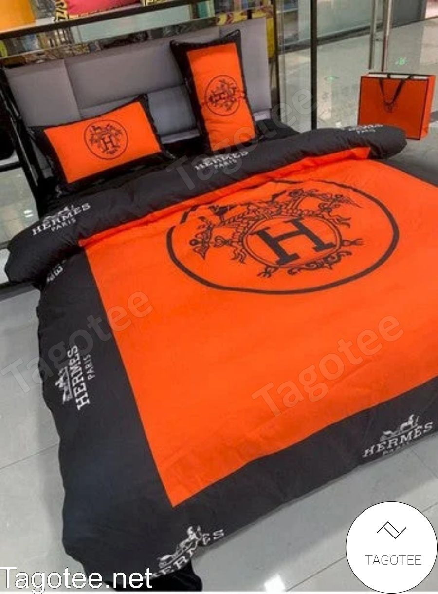 Hermes H Logo Center Orange Mix Black Bedding Set
