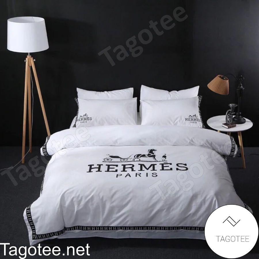 Hermes Paris Luxury Brand White With Black Border Bedding Set