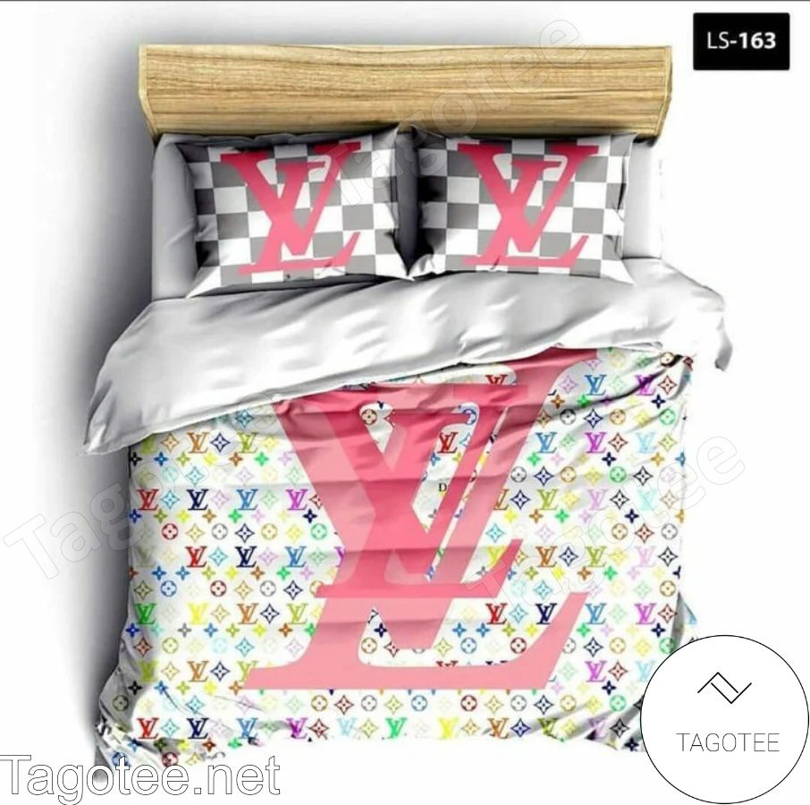 Louis Vuitton Big Pink Logo With Multicolor Monogram White Bedding Set