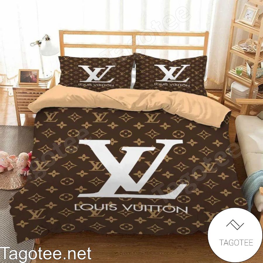 Louis Vuitton Dark Brown Monogram With White Logo Center Bedding Set