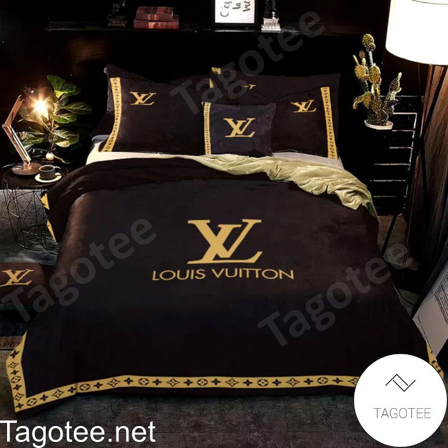 Louis Vuitton Dark Brown With Yellow Border Bedding Set