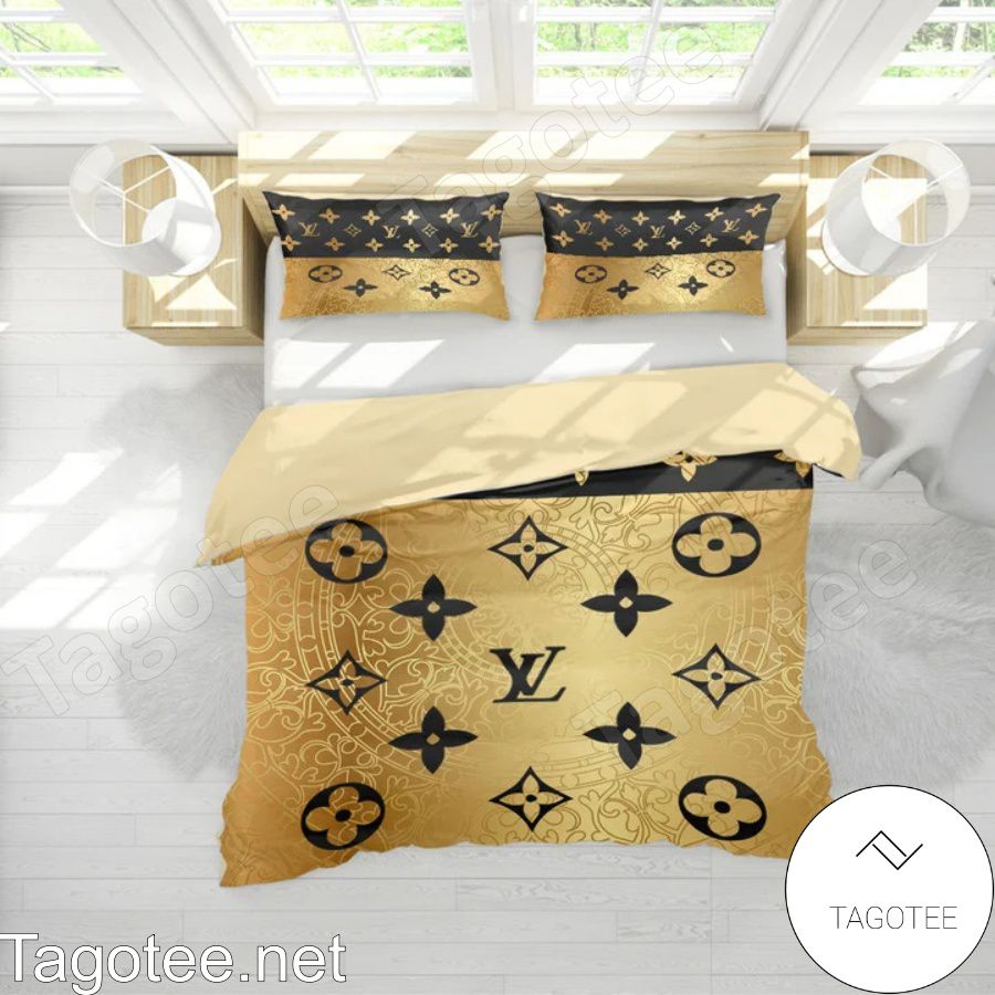 Louis Vuitton Monogram Black Mix Gold Bedding Set