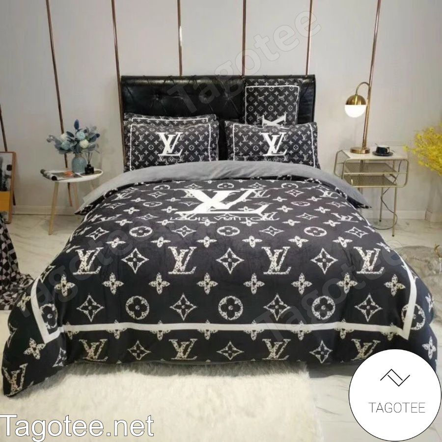 Louis Vuitton White Leopard Monogram Black Bedding Set