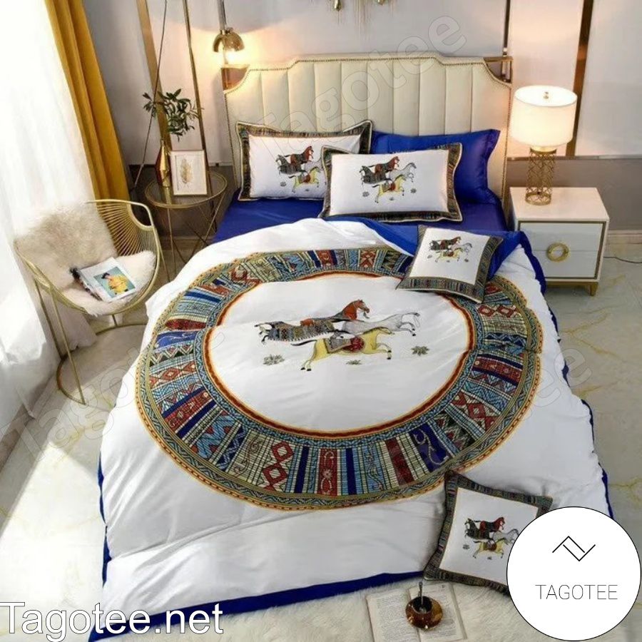 Luxury Horse In Circle With Ethnic Pattern Border White Bedding Set