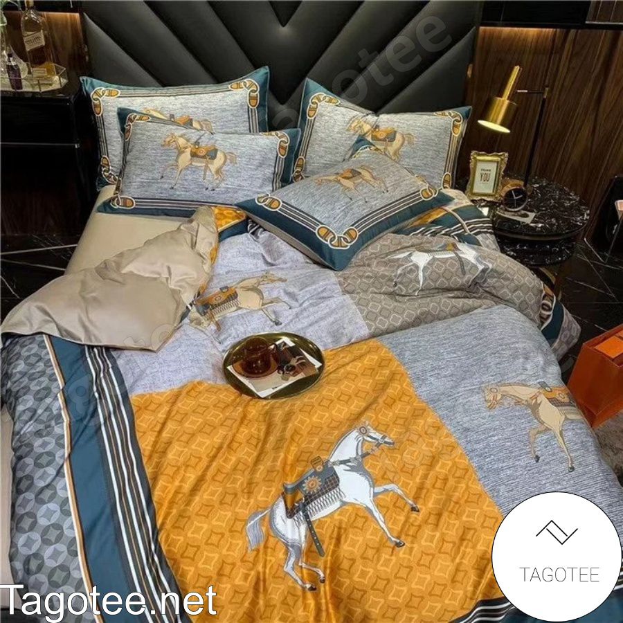 Luxury Horse In Four Squares Bedding Set