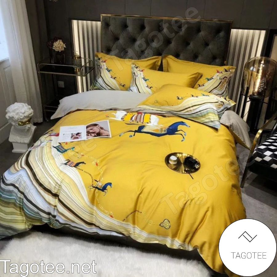 Luxury Horse Yellow Bedding Set