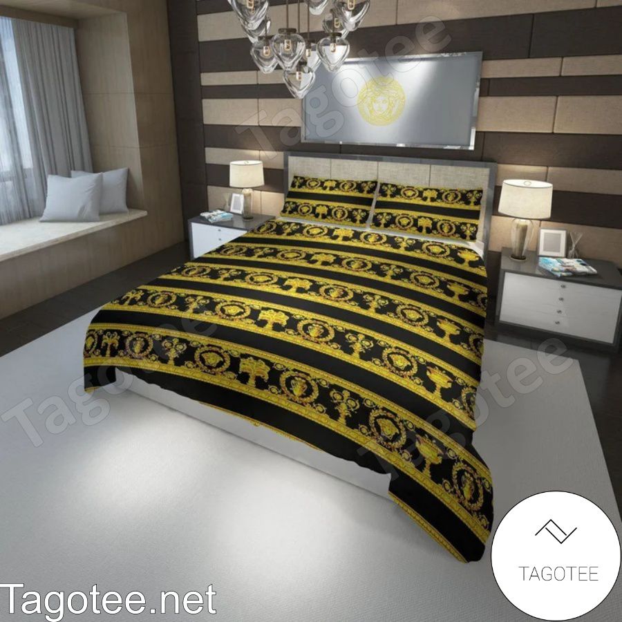 Versace Horizontal Black And Golden Pattern Stripes Luxury Bedding Set