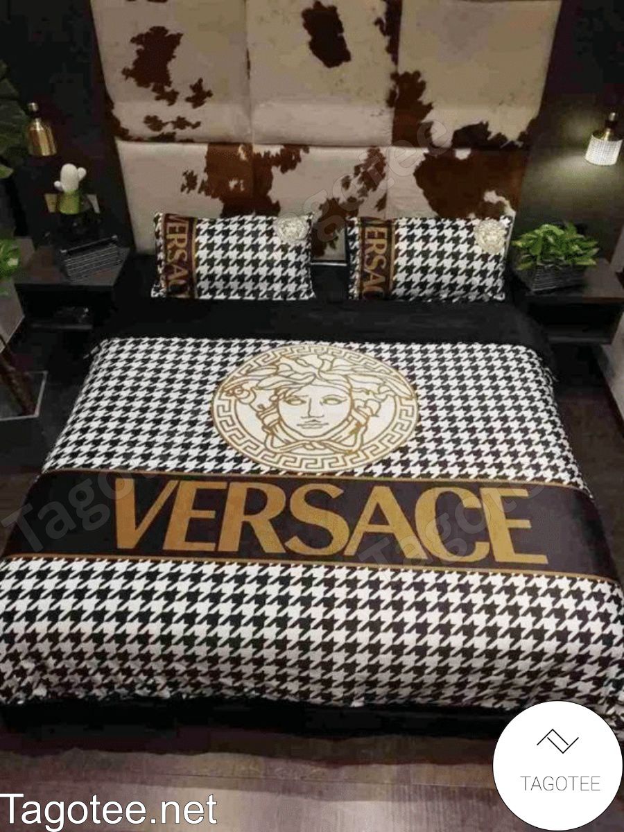 Versace Medusa Logo Houndstooth Bedding Set
