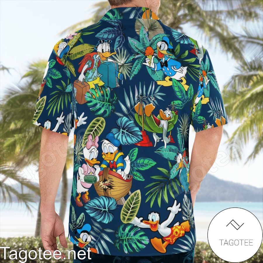 Walt Disney Donald Duck Tropical Hawaiian Shirt a